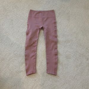 Fabletics ribbed seamless 7/8 leggings pink NWOT
